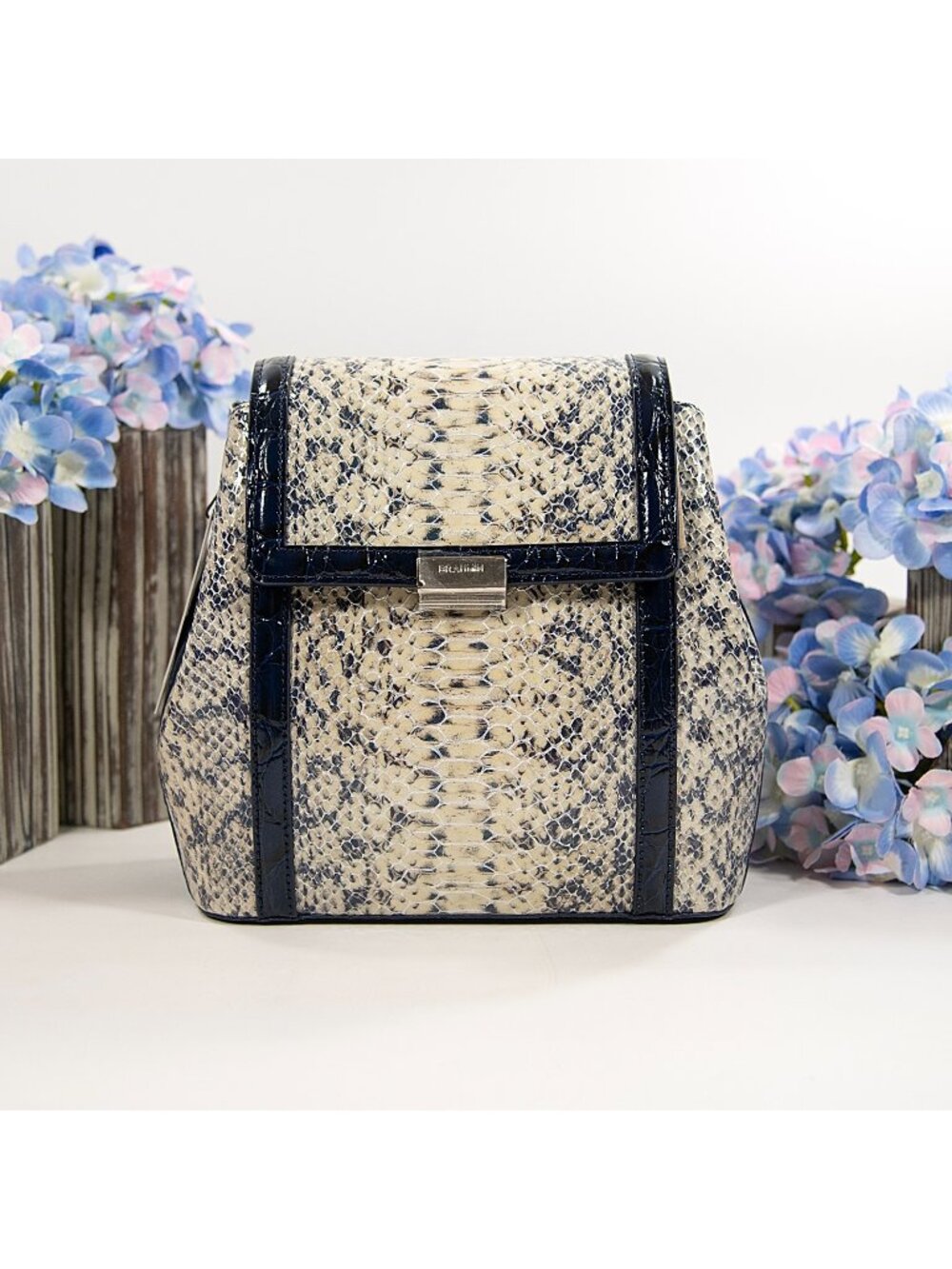 Brahmin Margo Anchor Ciurrus Snake Croc Navy Leather Melbourne Shoulder Bag NWT